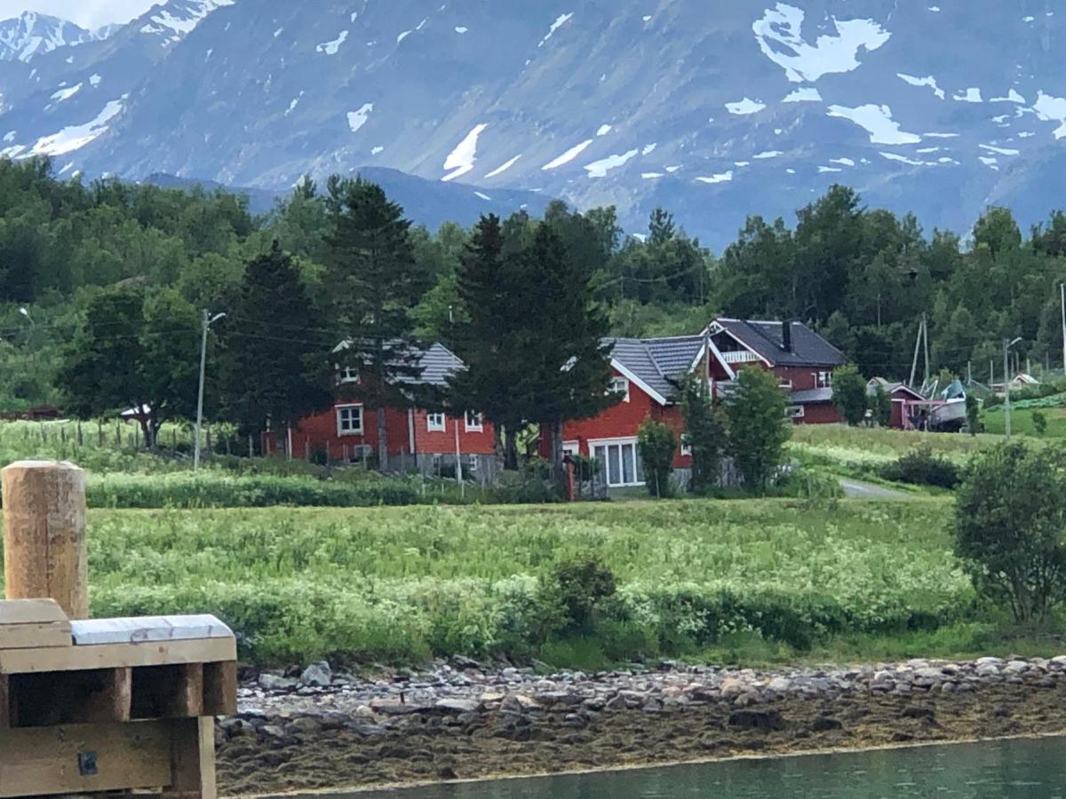 Aaroybukt Guesthouse Aroybukta Exteriér fotografie