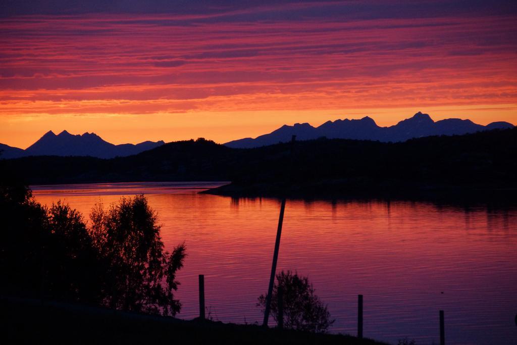 Aaroybukt Guesthouse Aroybukta Pokoj fotografie